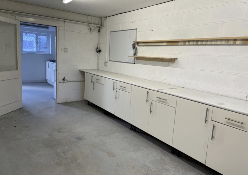 Storage in Tarporley - photo 2